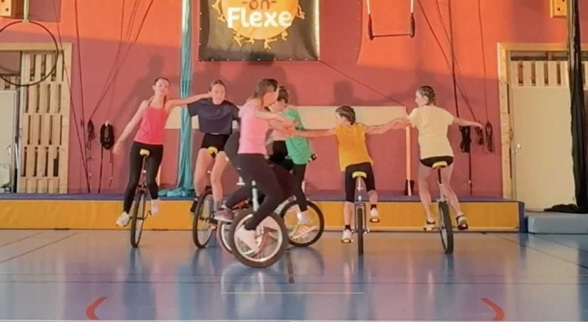 Monocycle · Cirk-On-Flexe