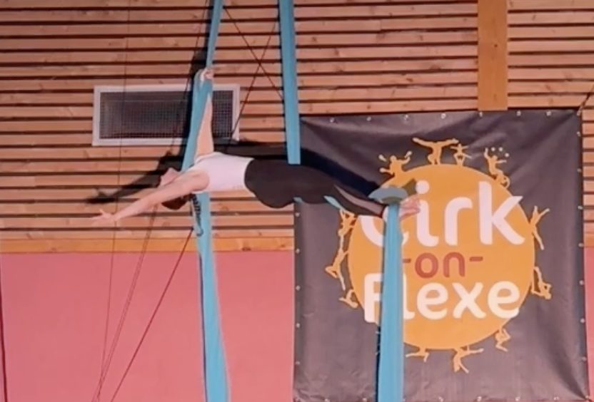 Tissu aérien · Cirk-On-Flexe